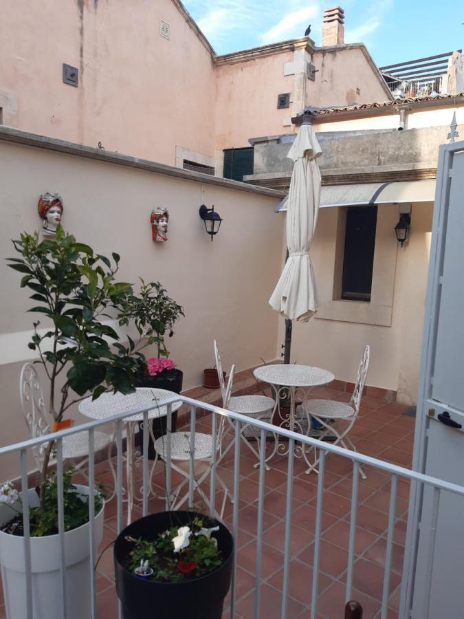 La Casa Di Sarah Villa Сиракуза Екстериор снимка