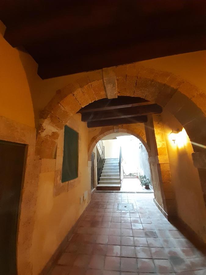 La Casa Di Sarah Villa Сиракуза Екстериор снимка