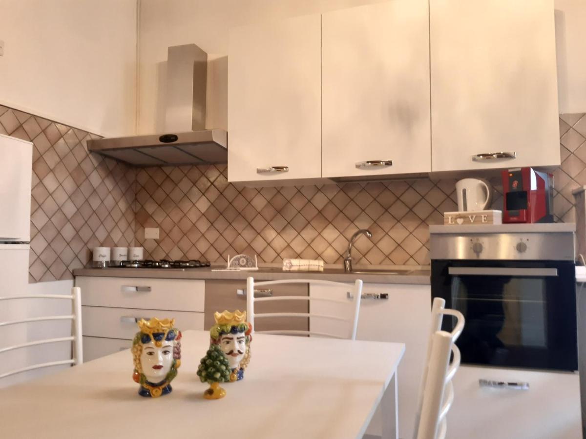 La Casa Di Sarah Villa Сиракуза Екстериор снимка