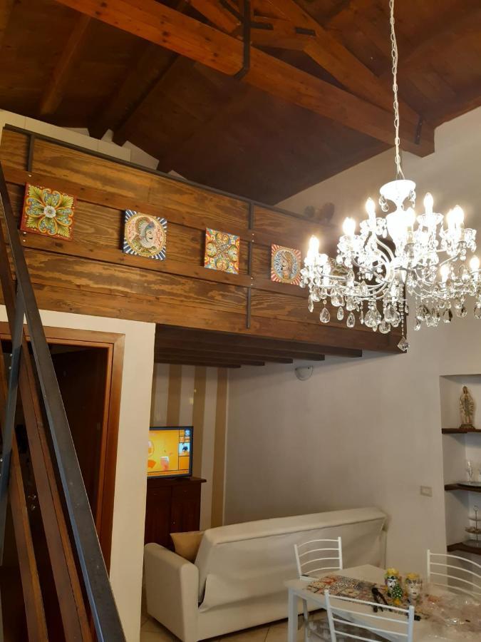 La Casa Di Sarah Villa Сиракуза Екстериор снимка