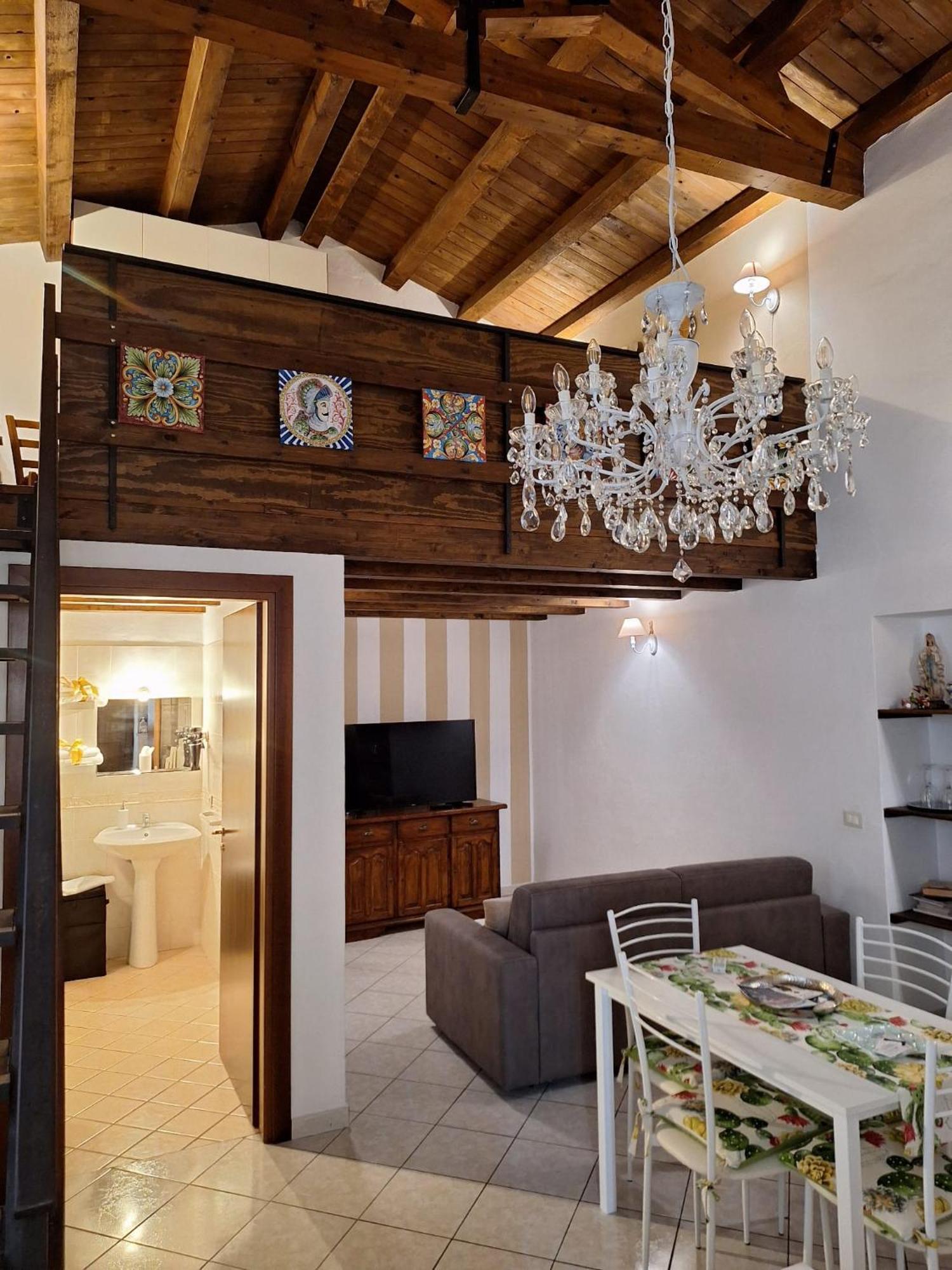 La Casa Di Sarah Villa Сиракуза Екстериор снимка